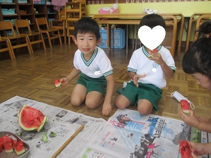 すみれ組　すいかわり大会☆_c0212598_14262248.jpg