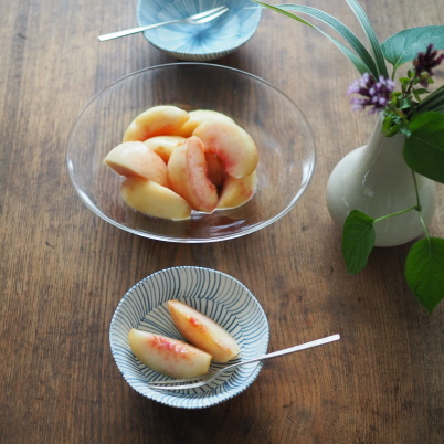 桃とお昼ご飯_b0206421_16522009.jpg