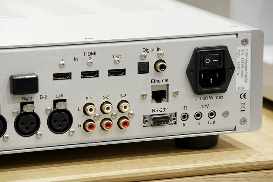 KRELL「K-300i」デモ中です_e0404728_17284577.jpg