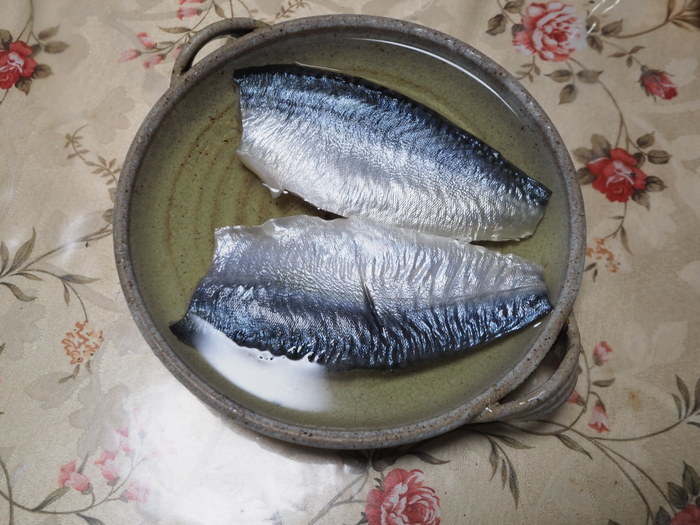 夫の釣果とその後(お刺身など)_c0116915_00581320.jpg