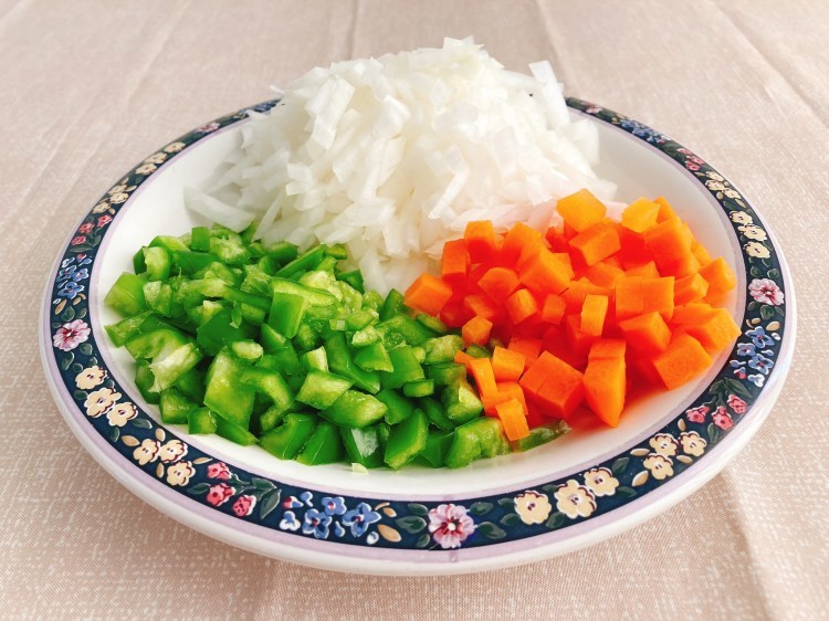 スパイスの辛味が食欲をそそる!もち麦カレーピラフの作り方_c0405952_02331498.jpg