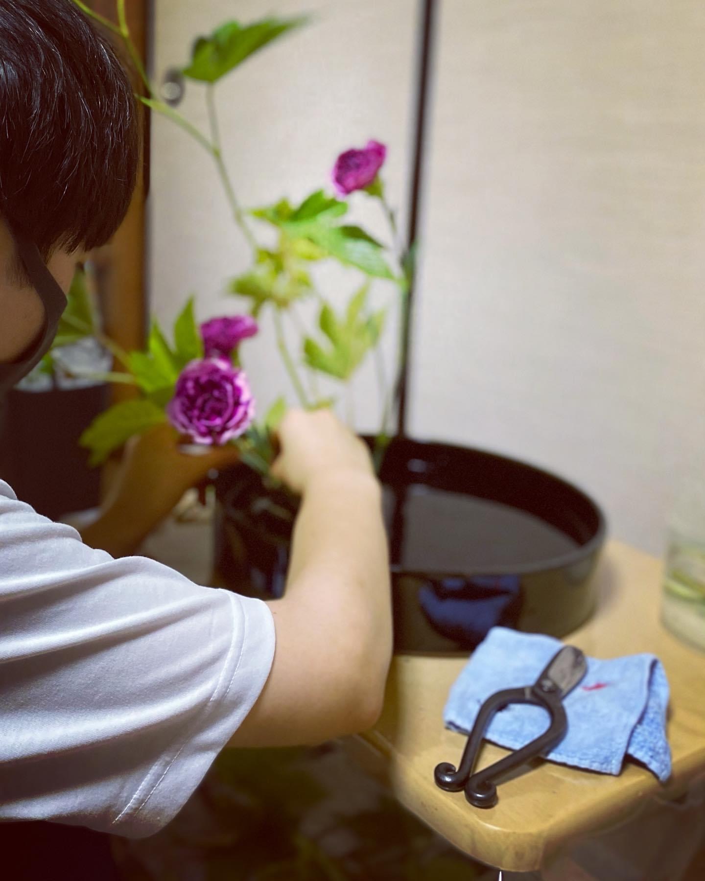 お茶とともに 花とともに_c0203401_09480297.jpeg