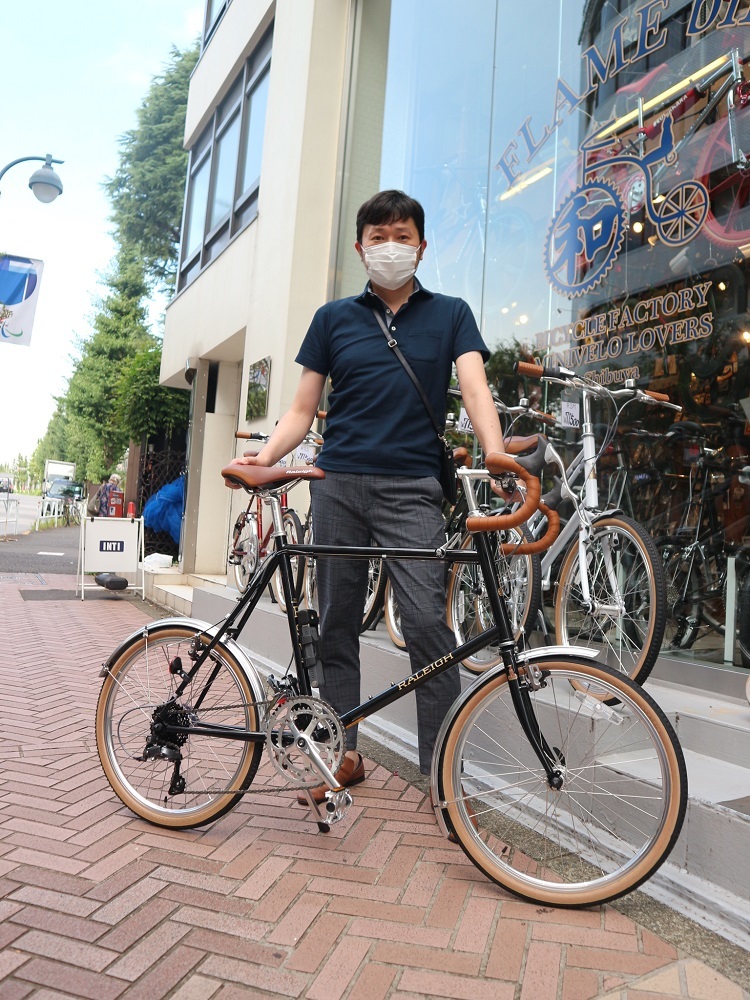 8月23日　渋谷　原宿　の自転車屋　FLAME bike前です_e0188759_19052274.jpg