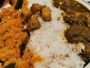 シンズキッチン あいがけカレー_a0007462_10452754.jpg