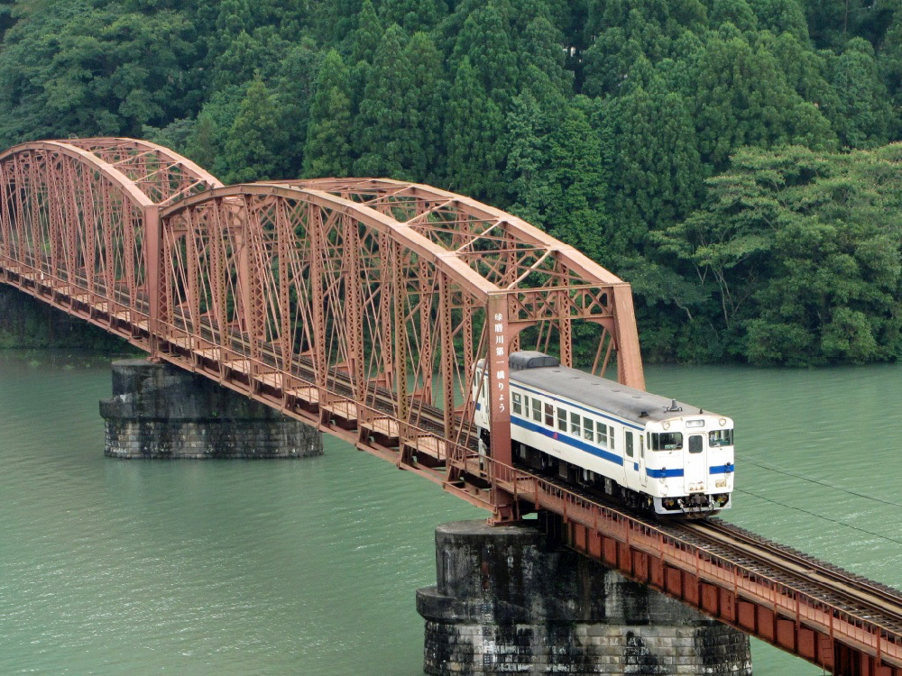 球磨川第一橋梁　鉄道橋の建設 モノクロ写真 ② 肥薩線の遺産群 – 肥薩線遺産
