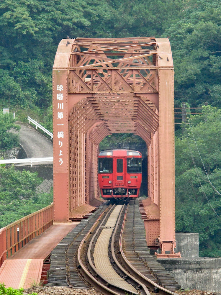 球磨川第一橋梁 鉄道橋の建設 モノクロ写真 ②