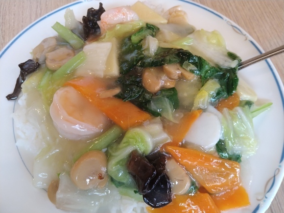 8/26 和来亭豊田店 海鮮物丼＆ワンタン￥780_b0042308_19080308.jpg
