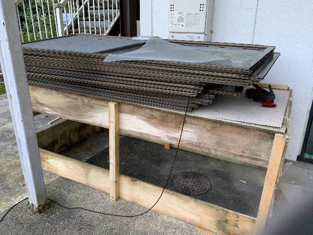 44日目 大型物件・建具・作業台作り・網戸・フィルム施工_f0031037_19463343.jpg