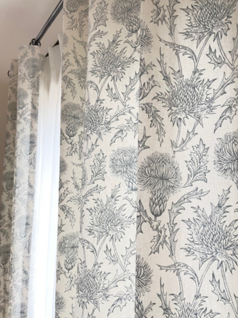 『ILIV』のフラットカーテン『Botanist/CARLINA』を納めました by interior styling of bright_c0157866_19565088.jpg