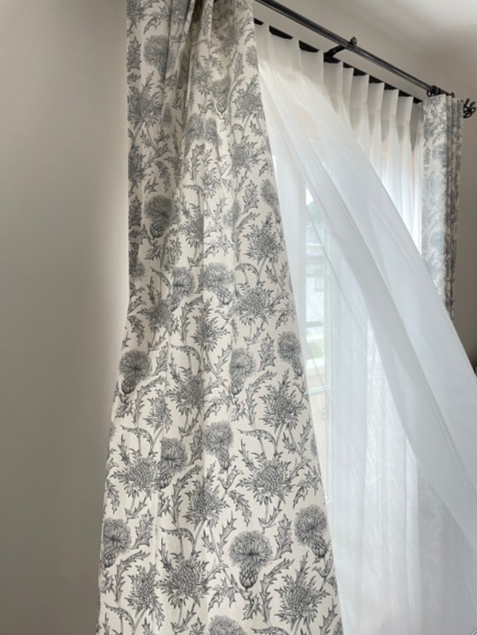 『ILIV』のフラットカーテン『Botanist/CARLINA』を納めました by interior styling of bright_c0157866_19573693.jpg