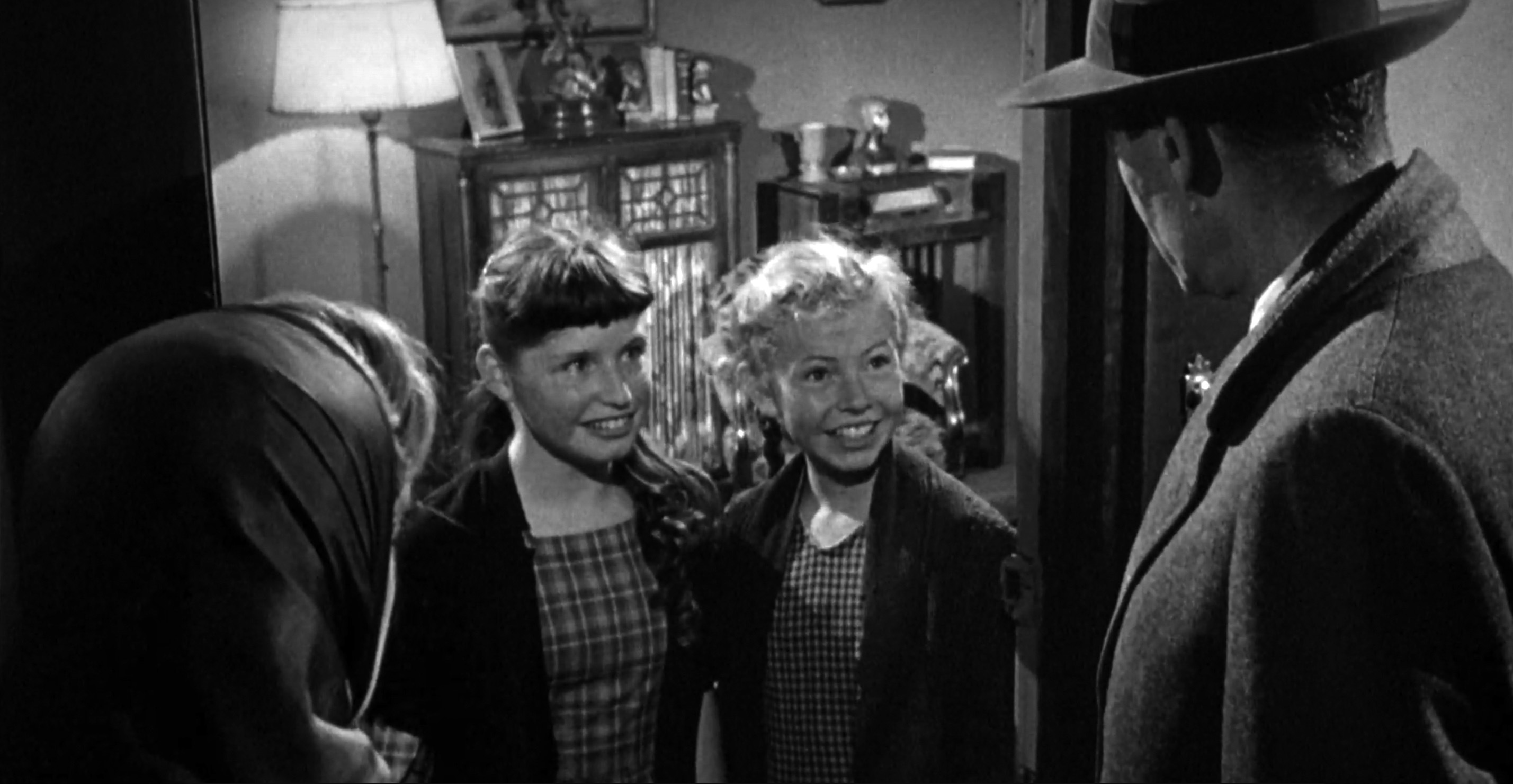 チューズデイ・ウェルド(Tuesday Weld)「間違えられた男」(1956)_e0042361_17043668.jpg