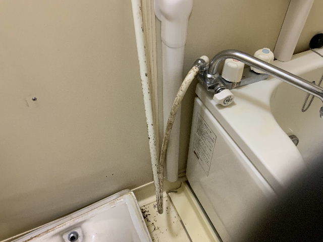 47日目・動く便器と2階・3階の仕上げ_f0031037_19495449.jpg