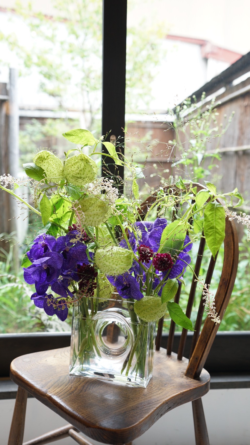 ディアボロに晩夏を活けるレッスン パリ色の風 上ル下ル