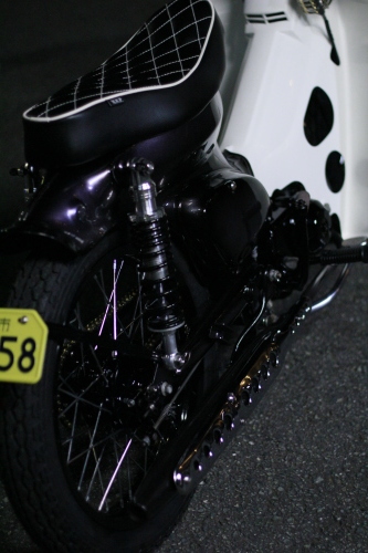 debut..._a0193460_02280169.jpg