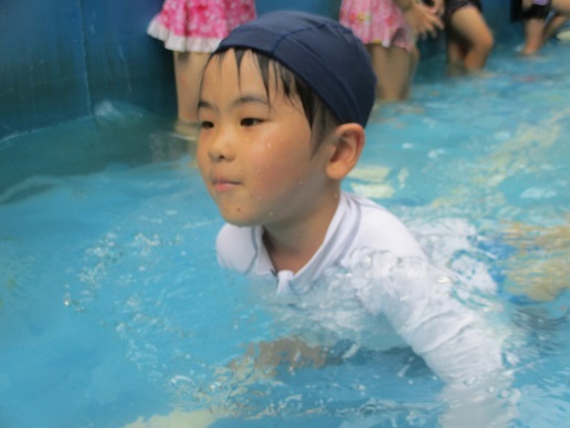 ゆり組　マリア園最後のプール遊び…_c0212598_14143015.jpg