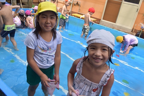 ゆり組　マリア園最後のプール遊び…_c0212598_14150056.jpg