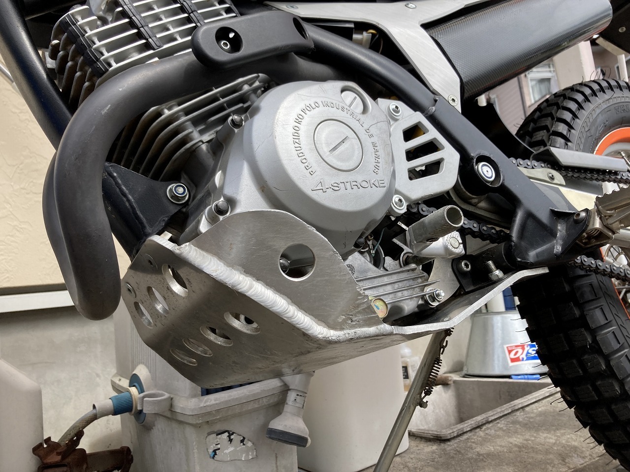スコルパ TYS125F FRPコンペタンク 青紫 付属品あり 掴め スコルパ TYS125F FRPコンペタンク 青紫 付属品あり 掴め