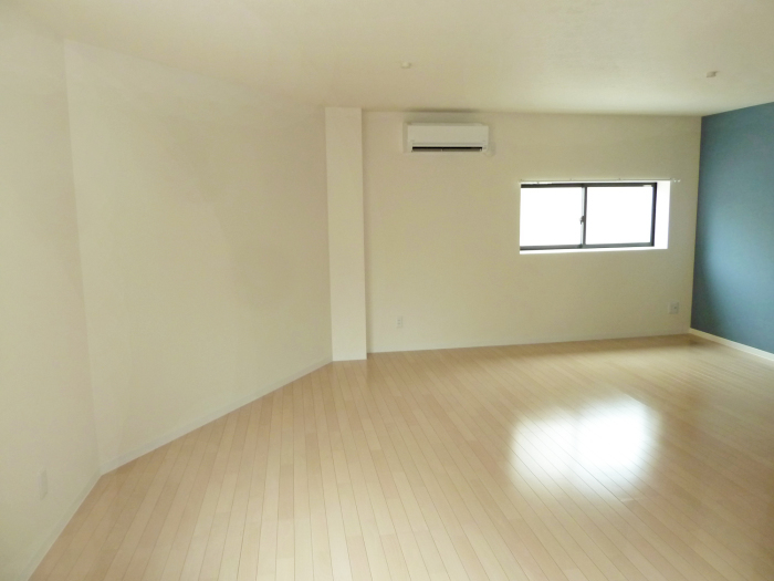 【山戸マンション】201号室 -港区磯路2丁目-_a0233987_17144363.jpg