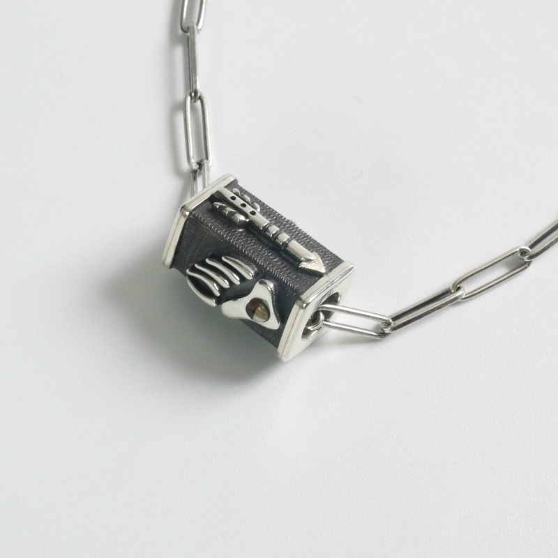 堀江純　グリズリークロー　ペンダント　ラコタ　スー族　インディアンジュエリー 堀江純グリズリークローペンダントラコタスー族インディアン