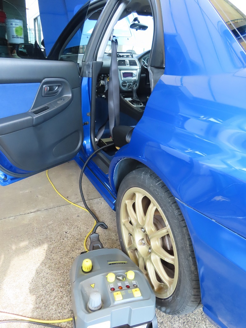 2ペダルの素敵なWRX_f0076731_17421012.jpg