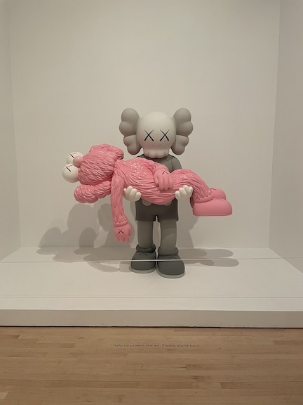 ストリート×ポップアート　人気のKAWSは物販がカギ！_c0050387_14551321.jpg