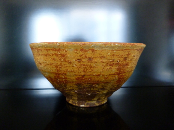 高麗陶窯 井戸茶碗 井戸茶碗（いどちゃわん）とは｜高麗茶碗で人気の高い種類の特徴を解説