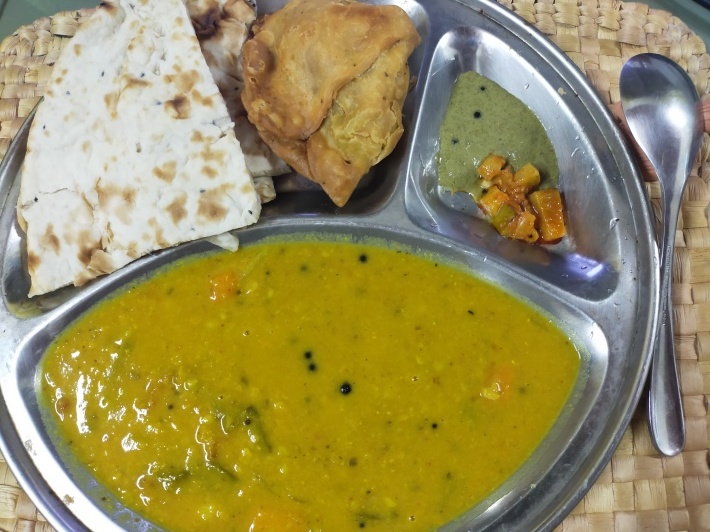 ウチ食☆友人にもらったターリー皿でインド料理＠CurryWalla_e0408534_23322579.jpg