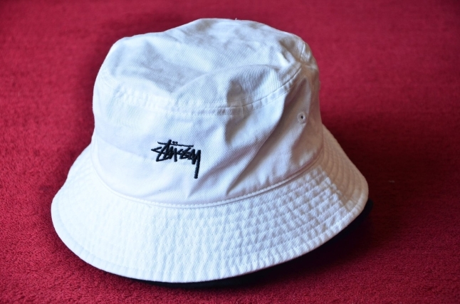 年中使える定番モデル\"STUSSY\"_c0167336_11185268.jpg