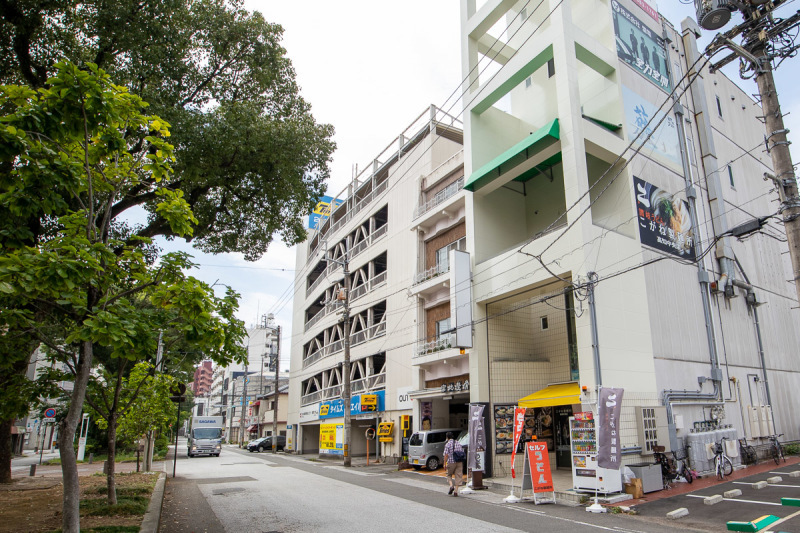 こがね製麺所 高知中央店で、肉うどんとゲソ天_a0077663_18252200.jpg