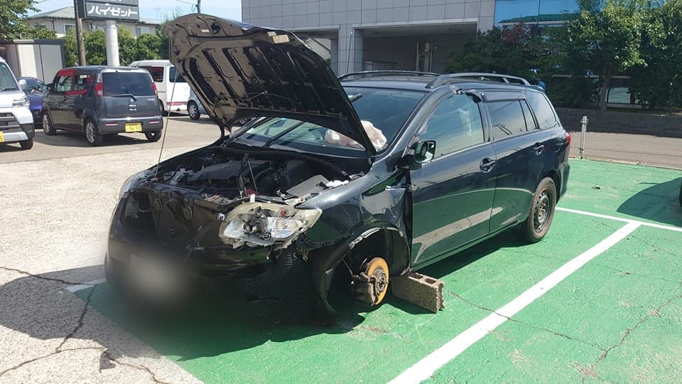事故車買取とエアコンガス回収! 新潟市東区_b0237229_10252500.jpg