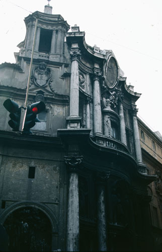 歴史の堆積した街ローマと仮構の街エウル_a0166284_16445764.jpg