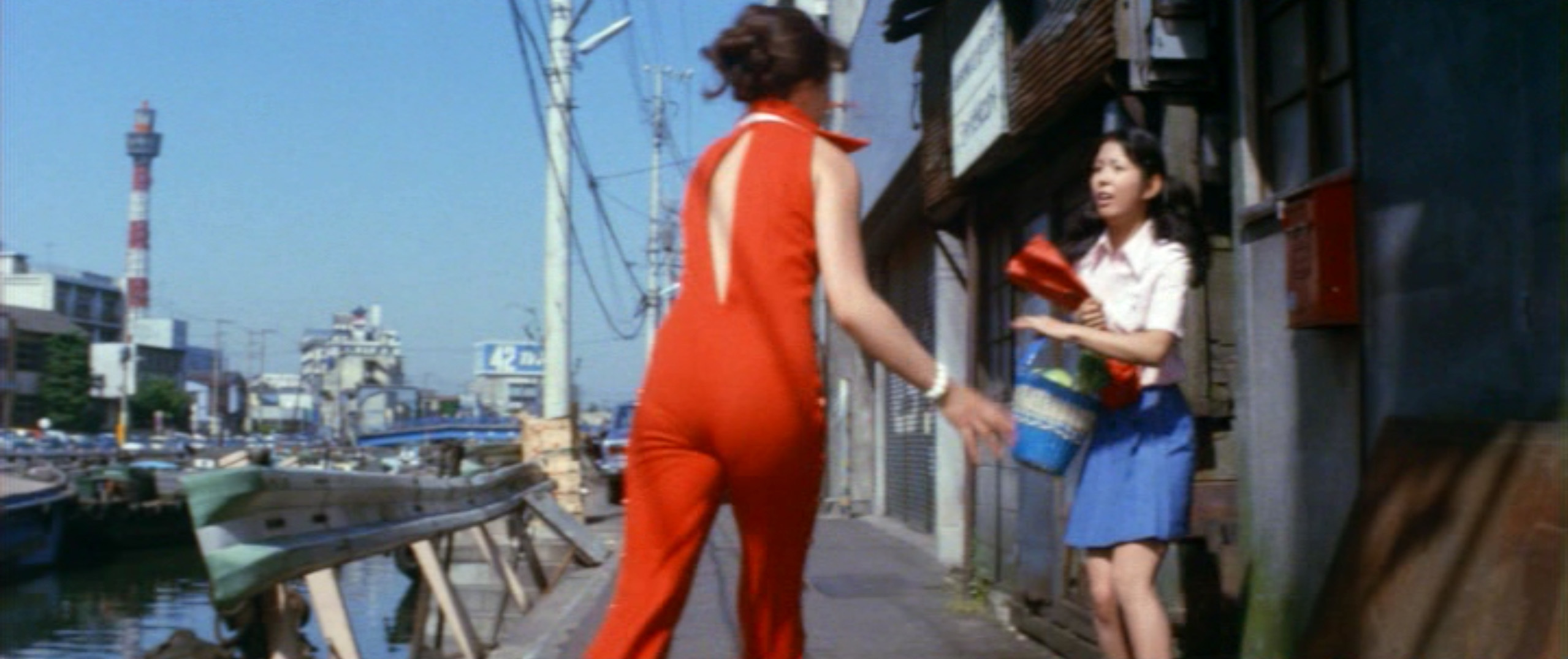 市毛良枝(Yoshie Ichige)「混血児リカ ハマぐれ子守唄」(1973)・・・《前半》_e0042361_20452866.jpg