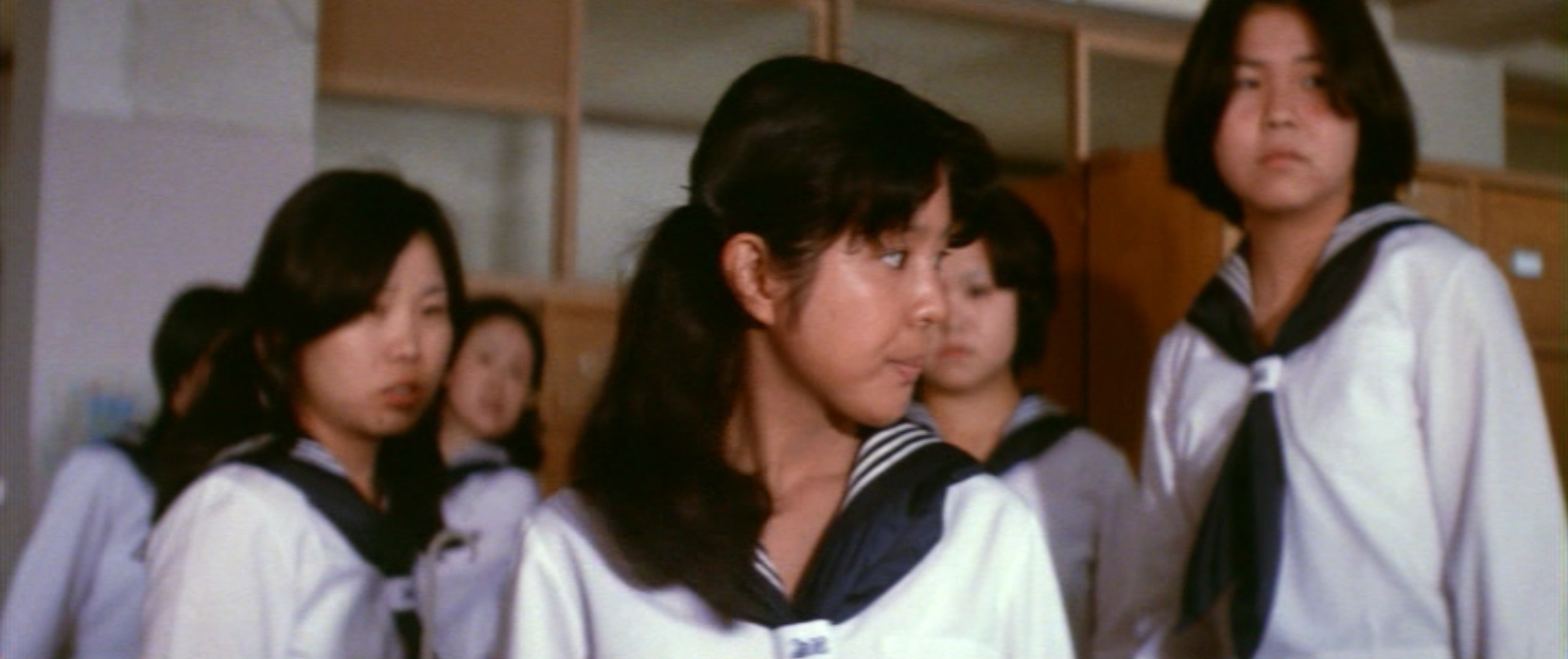 市毛良枝(Yoshie Ichige)「混血児リカ ハマぐれ子守唄」(1973)・・・《前半》_e0042361_20460816.jpg