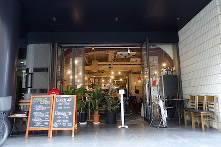 「Pizzeria e Osteria Codino」でナポリな休日。_b0118001_09392581.jpg