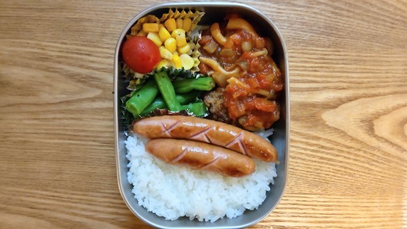 お子ちゃま弁当と懐かしき昭和_d0359935_06355885.jpg