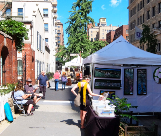 1931年から90年超続くNYの野外アート展、Washington Square Outdoor Art Exhibit_b0007805_04242322.jpg