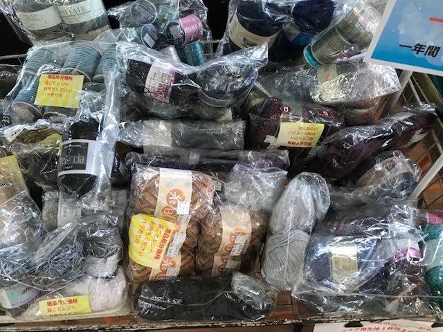 【店主涙】会員100円手編み糸_d0156706_14570365.jpg