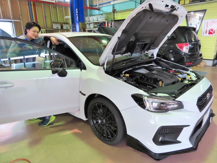SUBARUの新型「WRX」が公開される_f0076731_16211205.jpg