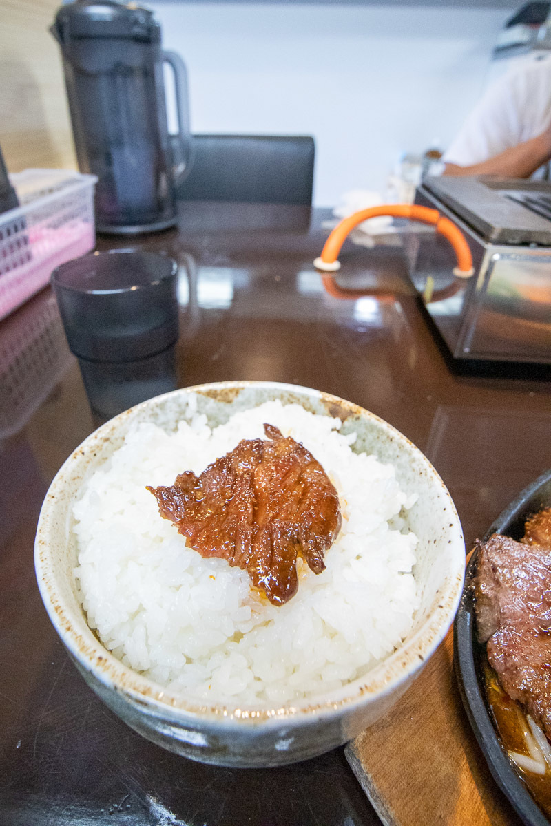 焼肉 たかちゃんで、ステーキランチ_a0077663_15190226.jpg