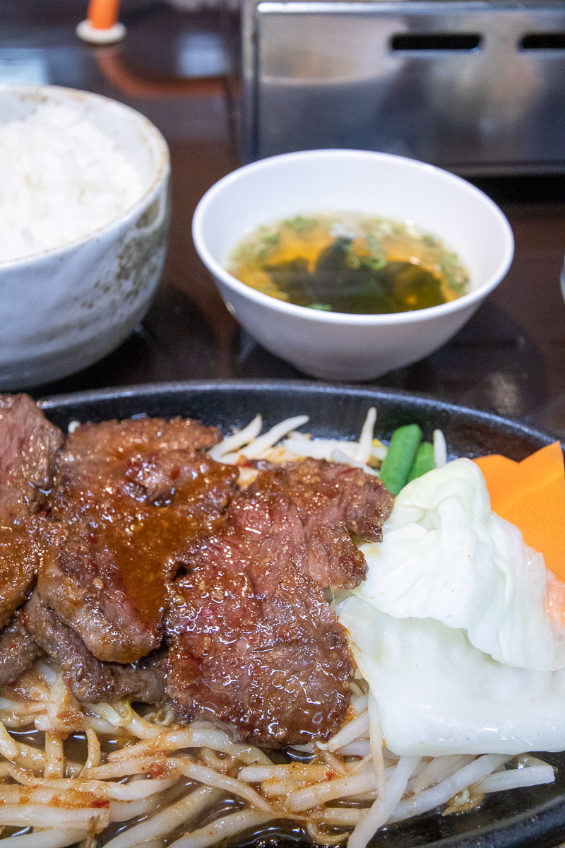 焼肉 たかちゃんで、ステーキランチ_a0077663_15190251.jpg
