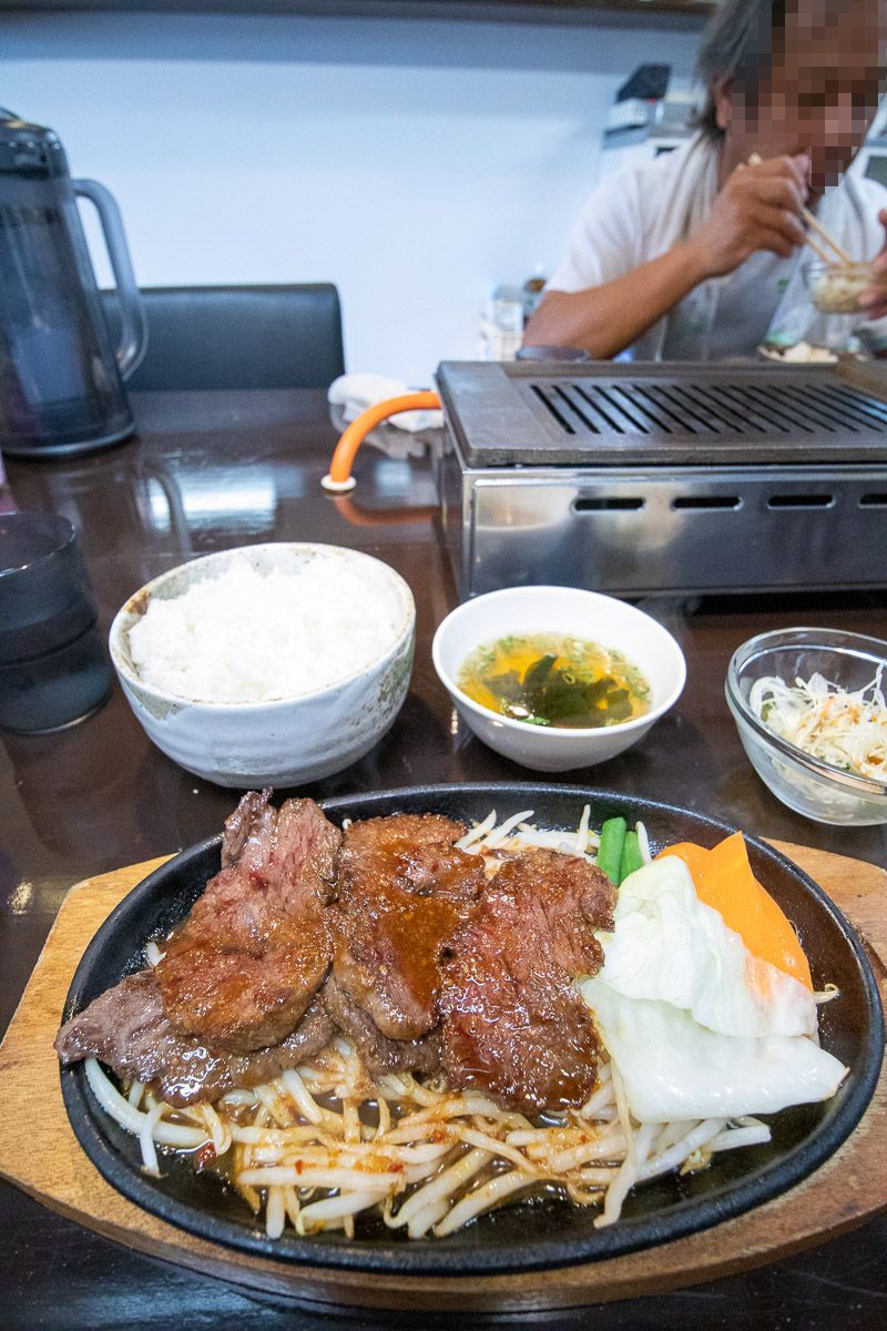 焼肉 たかちゃんで、ステーキランチ_a0077663_15190276.jpg