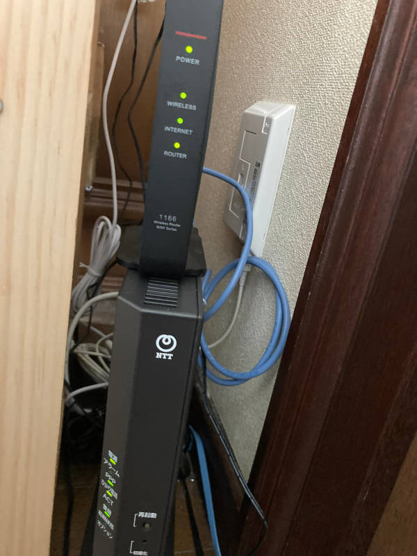 限界集落の原野の真ん中に光ファイバーがキタアアーっ!_a0056607_15361579.jpg