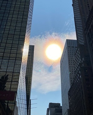 今を生きる意味&9月の空と20年を迎えた9.11_d0367842_12270094.jpg