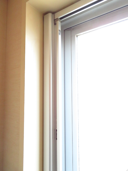 セイキのロール網戸『マドロール』を納品しました by interior styling of bright_c0157866_19255959.jpg