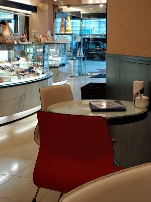 銀座一丁目 ブールミッシュ銀座本店のGINZAソフト・グランマルニエ(バニラ)_f0112873_23160596.jpg