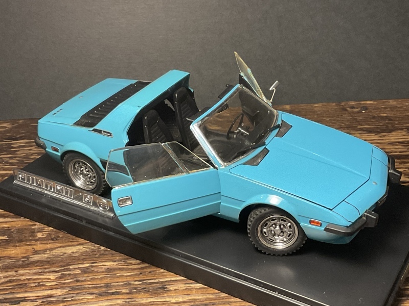 FIAT X1/9 1972 ( バンダイ 1/20 ) : MATCHBOX FIAT X1/9 1972 ( バンダイ 1/20 ) : MATCHBOX