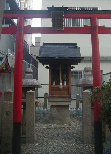 ●神社の造形―正一位稲荷大明神、信徳大明神、玉義大明神_d0053294_17113713.jpg