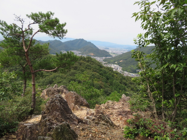 ３６０度の展望を楽しむ　三峰山 (245M)   山頂 編_d0170615_18021504.jpg