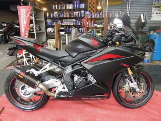 CBR250RR様の上物?ですやん!_f0056935_10173185.jpg