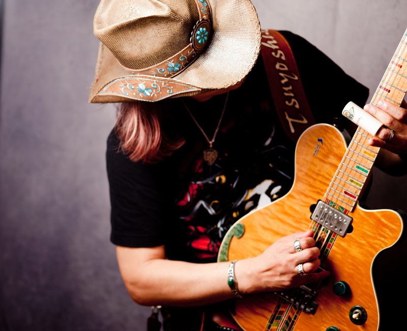 20年目のJersey Girl “Coota” : Guitarist Tsuyoshi.O ～ T's